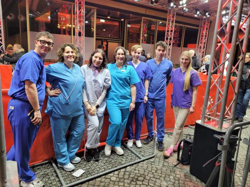 Beruflich Pflegende waren bei der Berlinale sichtbar: Kolleg:innen am roten Teppich ...