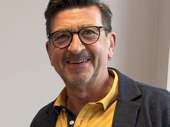 Innovativ und überfällig: Anpassungslehrgang für zugewanderte Pflegefachpersonen mit Hochschulabschluss