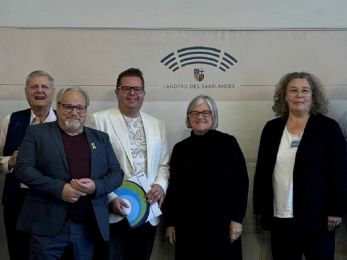 Pflege trifft Politik